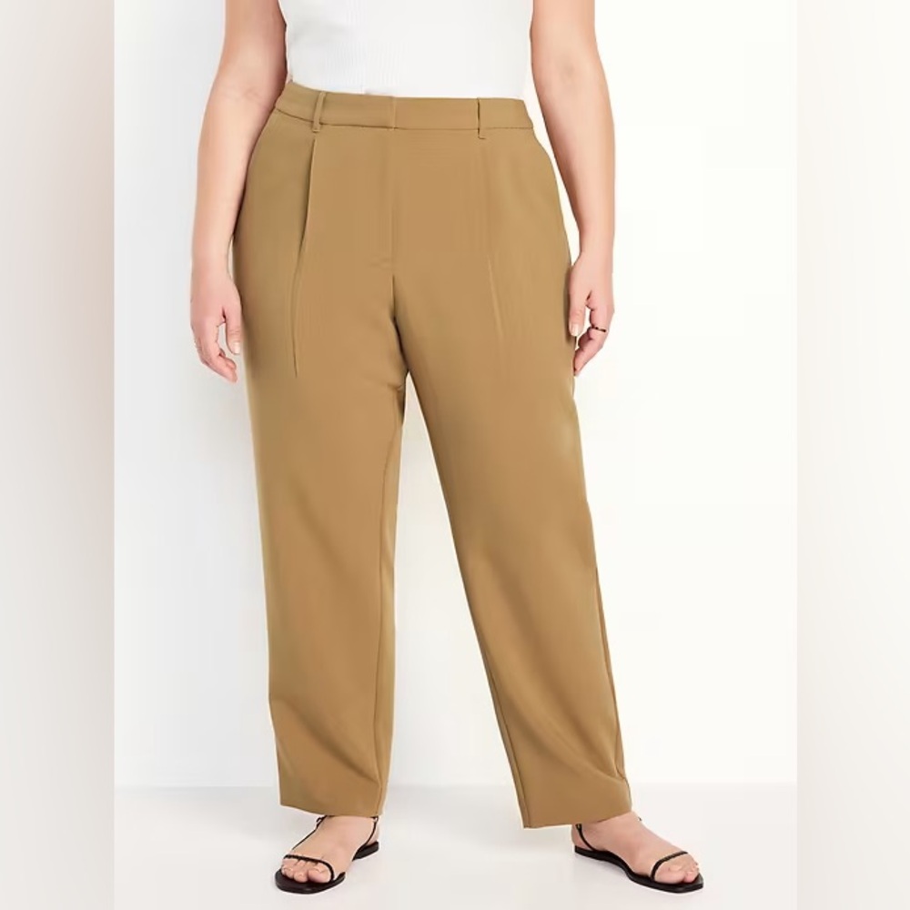 Extra High-Waisted Taylor Trouser Straight Pants in Camel